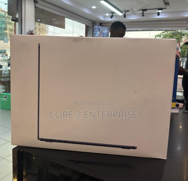 New Laptop Apple MacBook Air 2025 M4 15-Inch 16GB Apple M4 SSD 256GB · Photo 2