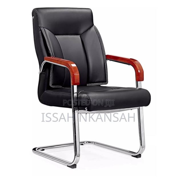 Office Revolving Chair. · Photo 1