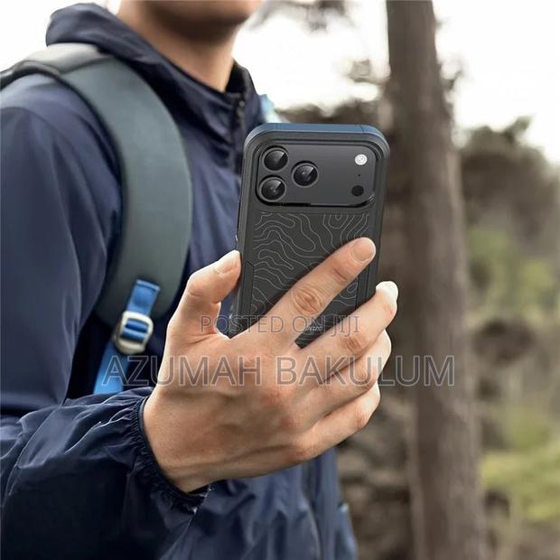 iPhone 17 Pro Dux Ducis Magnetic Drop Protection Case · Photo 4