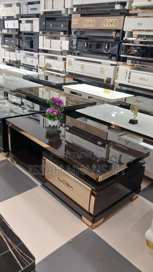 Centre Table · Photo 1