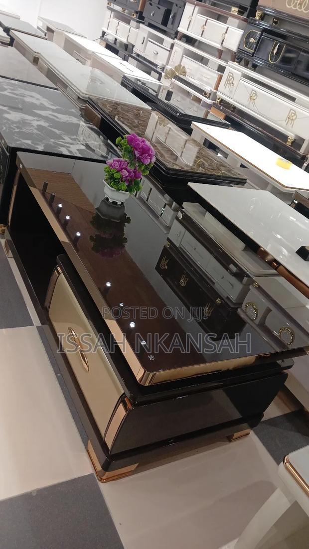 Centre Table · Photo 5