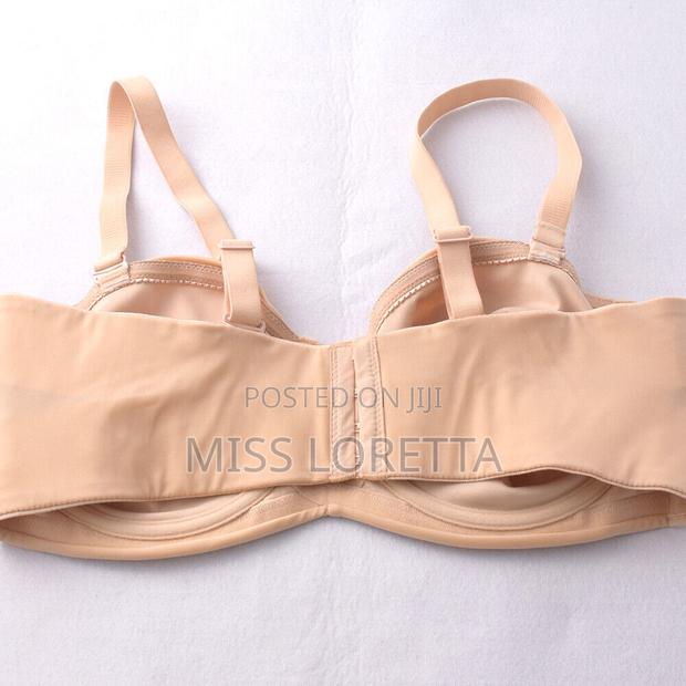 Strapless Minimizer Bra · Photo 7