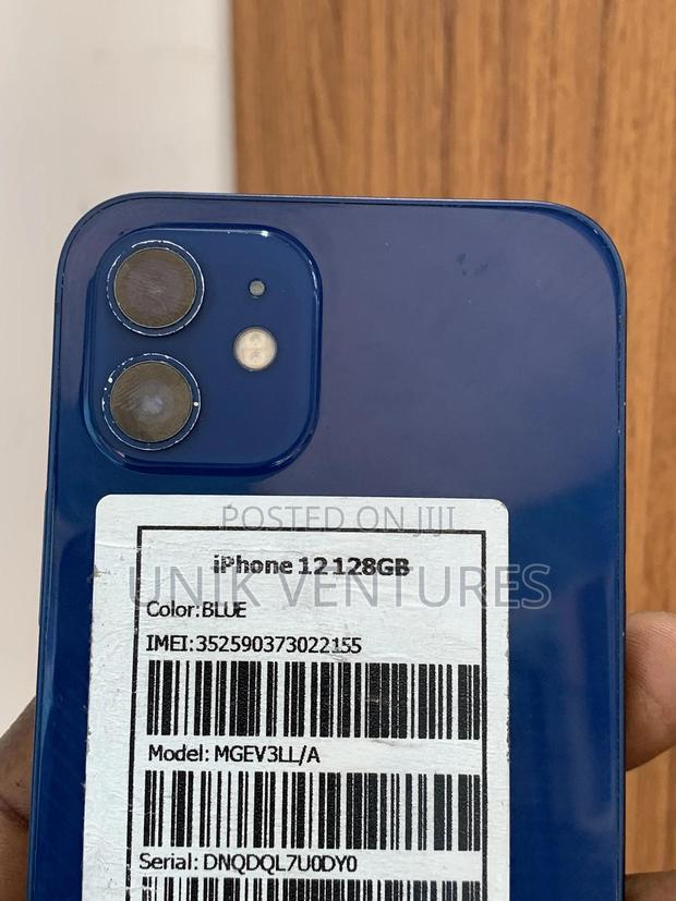 Apple iPhone 12 128 GB Blue · Photo 1