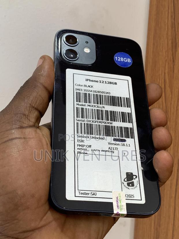 Apple iPhone 12 128 GB Black · Photo 2
