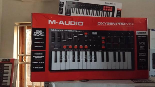 M-Audio Oxygen Pro Mini 32-Key Usb Midi Keyboard Controller · Photo 1