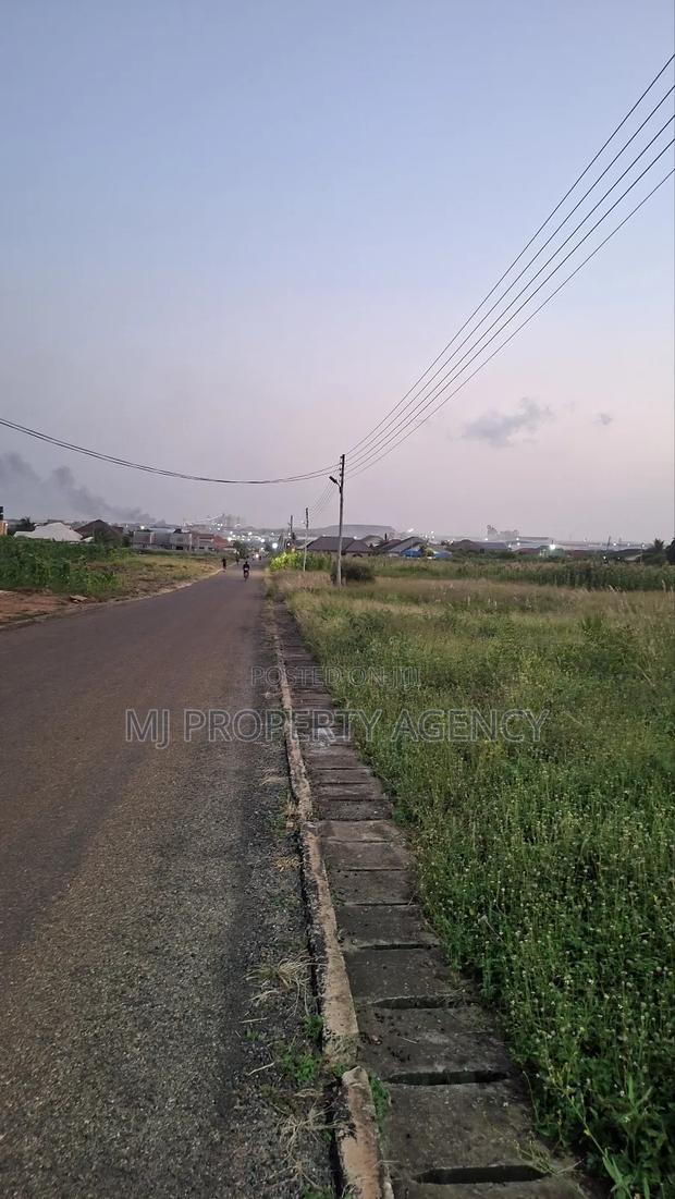 7 Acres Residential Plots at Community 25 HFC Estate · Photo 3