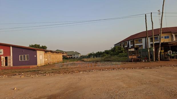 6 Roadside Land at Tema Community 25 · Photo 2
