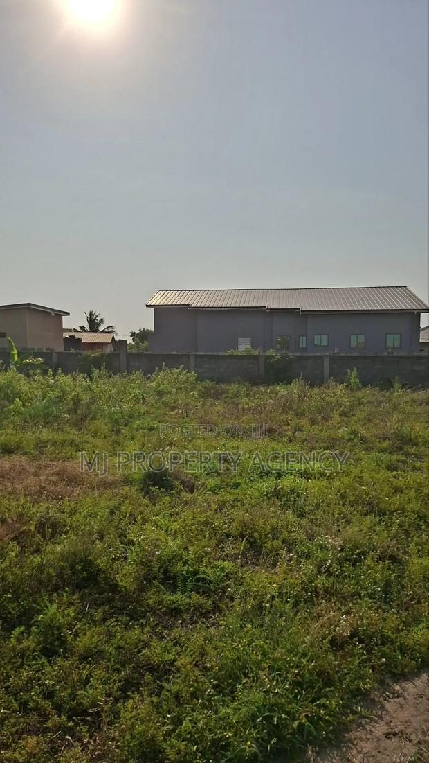 1 Plot at Community 25 Savanna Junction · Photo 3