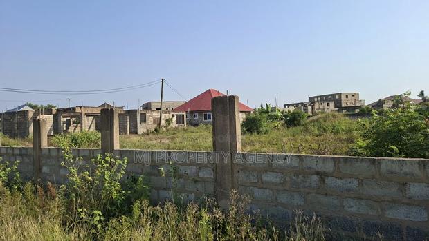 1 Plot at Community 25 Savanna Junction · Photo 2