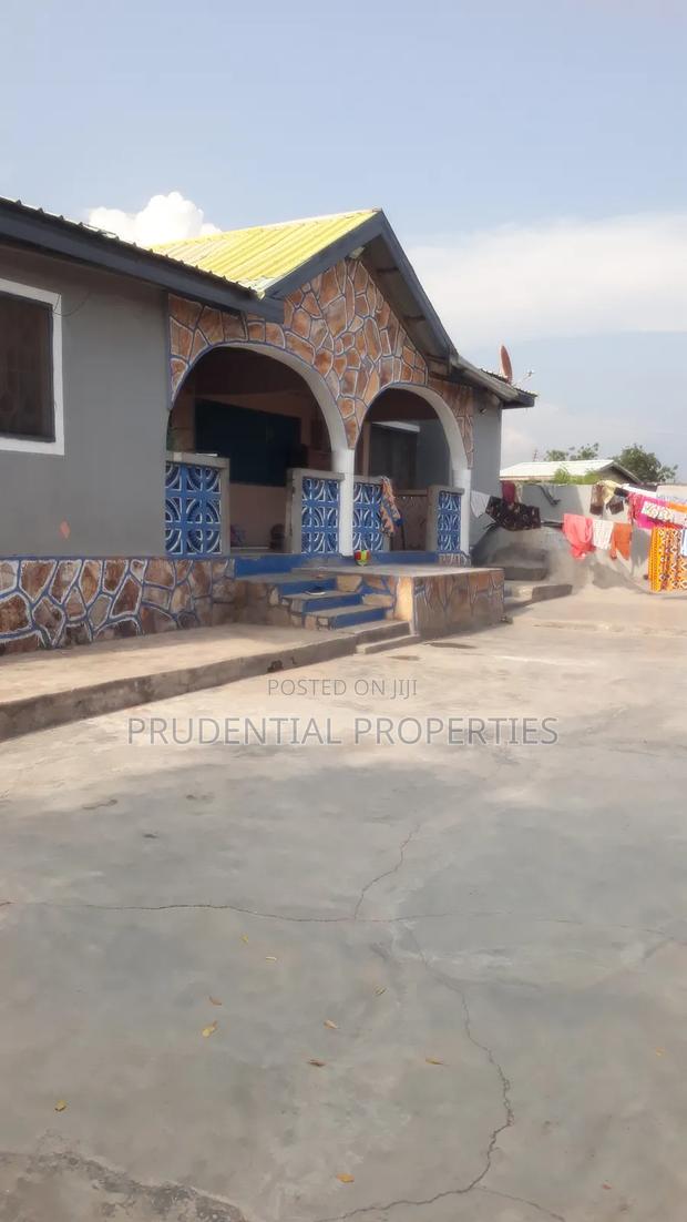5bdrm House in Dodowa for sale · Photo 8