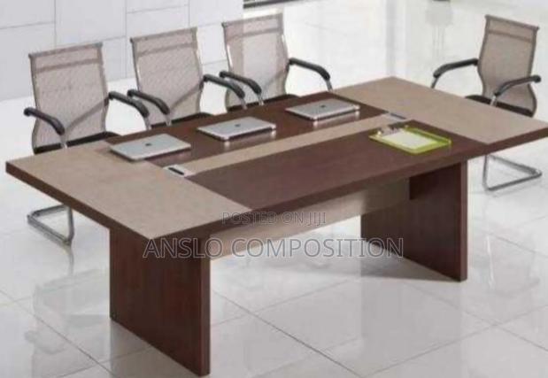 Executive 8 Seater Conference Table · Photo 1