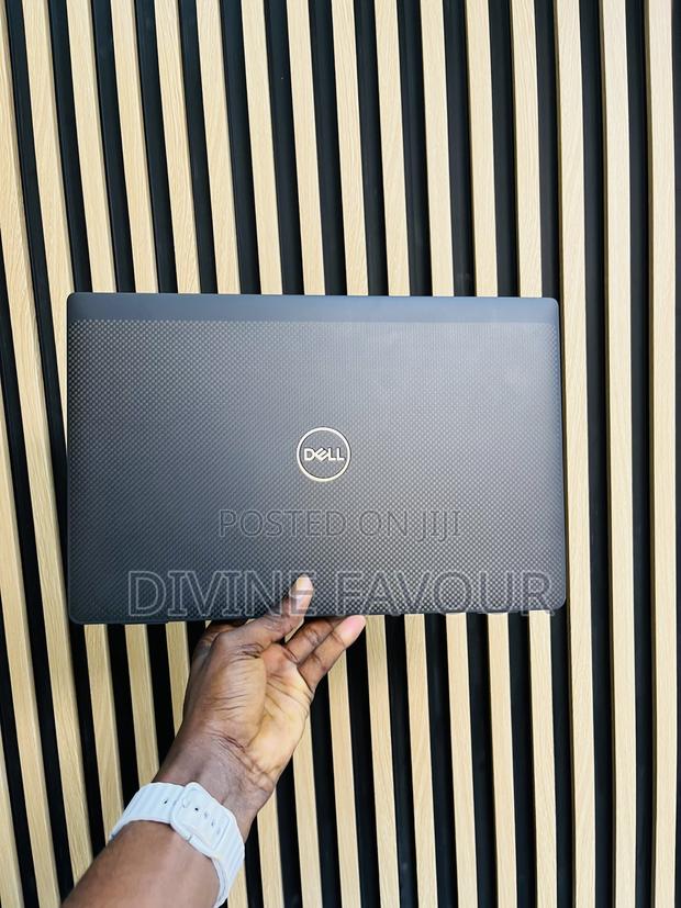 Laptop Dell Latitude 7420 32GB Intel Core I7 SSD 512GB · Photo 3