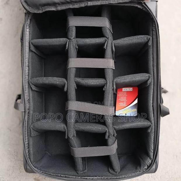 Cwatcun D136 2.0rolling Waterproof Camera Bag With Wheels · Photo 1
