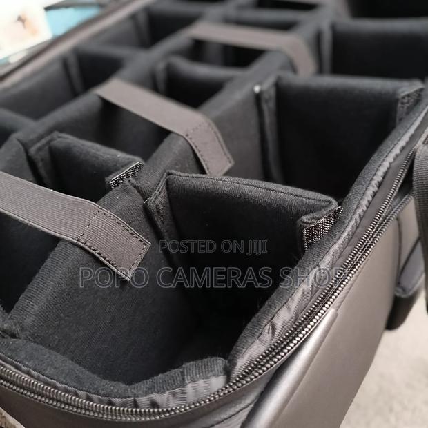 Cwatcun D136 2.0rolling Waterproof Camera Bag With Wheels · Photo 3