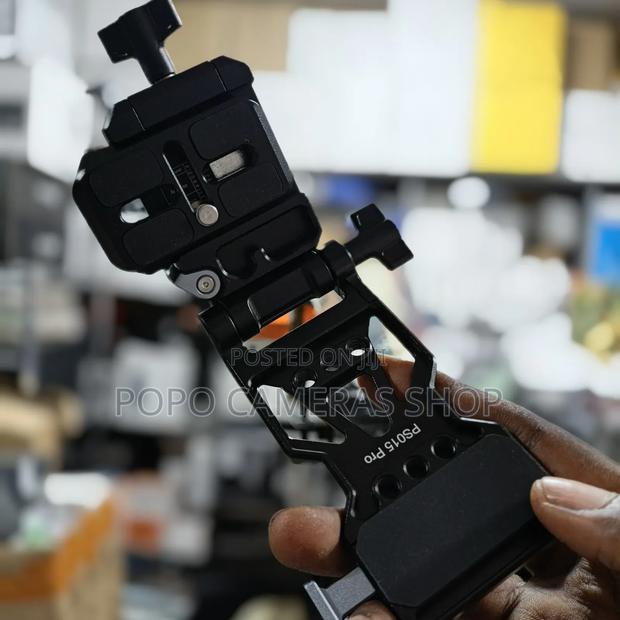 Neewer Pro Foldable v Mount Plate · Photo 1