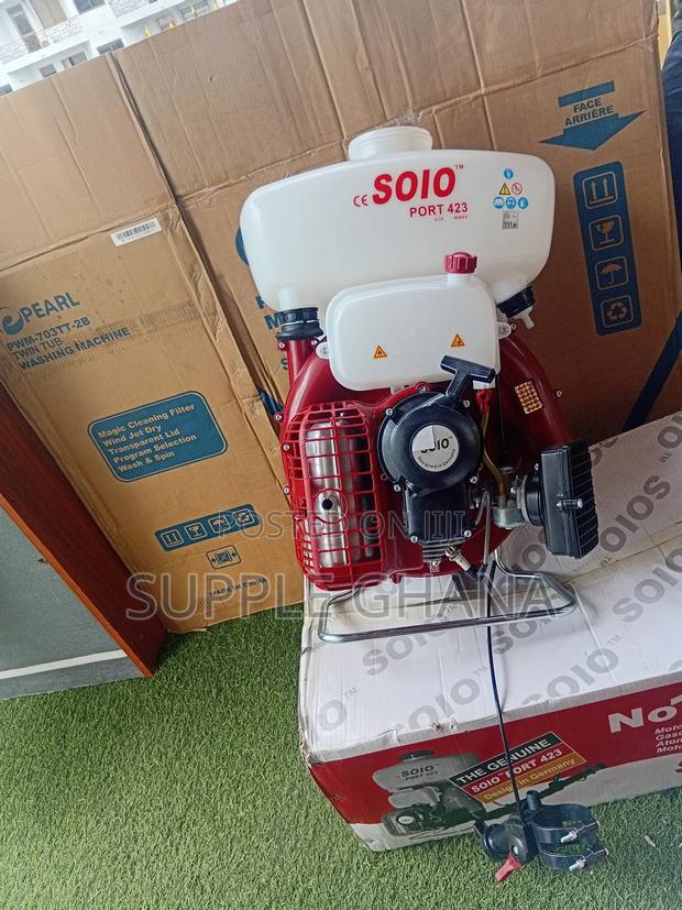 Solo Port 423: The Ultimate Portable Sprayer for Lawn Garden Care · Photo 1