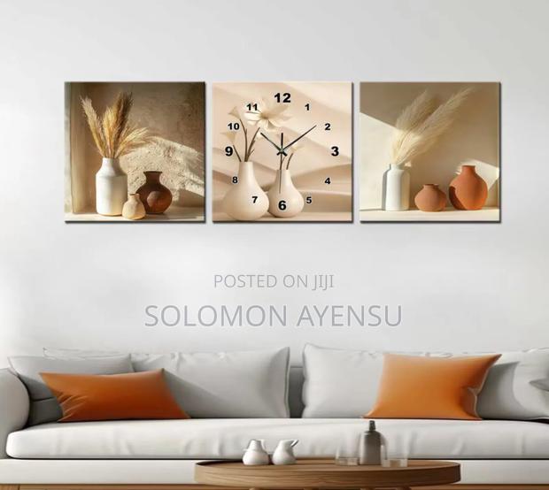 Quality 3 in 1 Wall Decor Frame Available in Different Colours · Photo 2