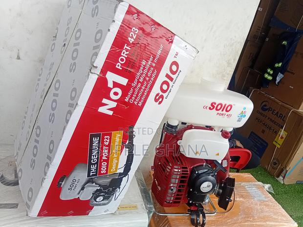 Solo 423 Portable Sprayer: Durable, Reliable, and Built for Tough Jobs · Photo 1