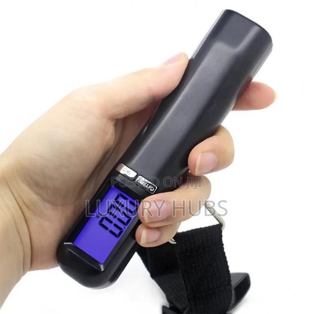 Digital Hanging Luggage Weighing Scale · Photo 4