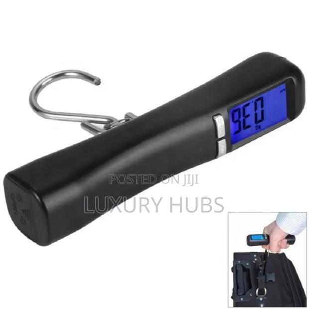 Digital Hanging Luggage Weighing Scale · Photo 5