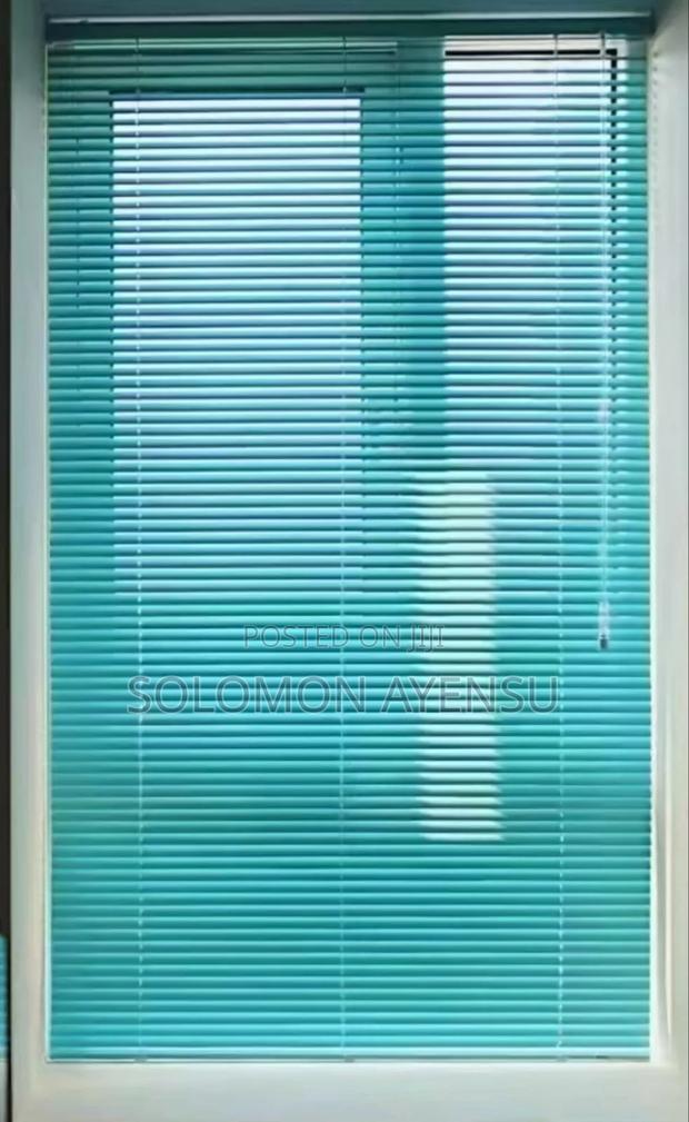Original Aluminum Bathroom and Toilet Blinds Available in 3 Sizes · Photo 1