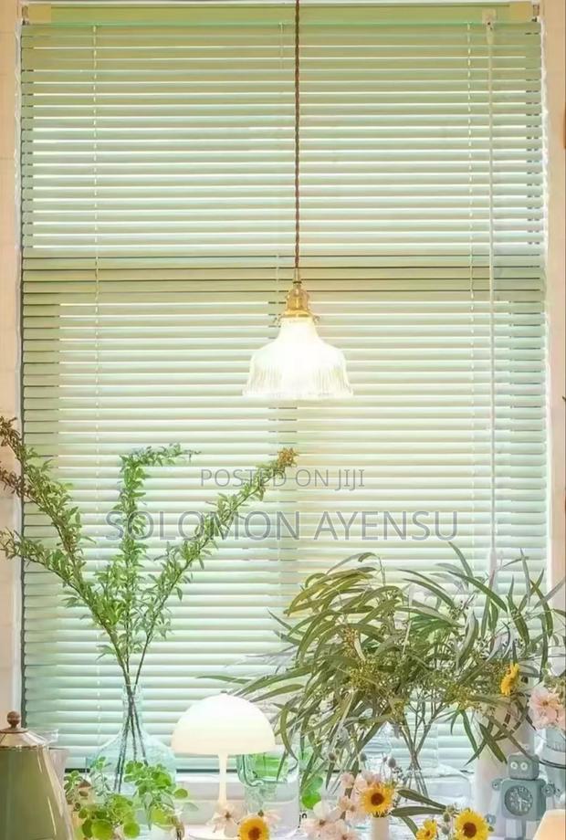 Original Aluminum Bathroom and Toilet Blinds Available in 3 Sizes · Photo 4