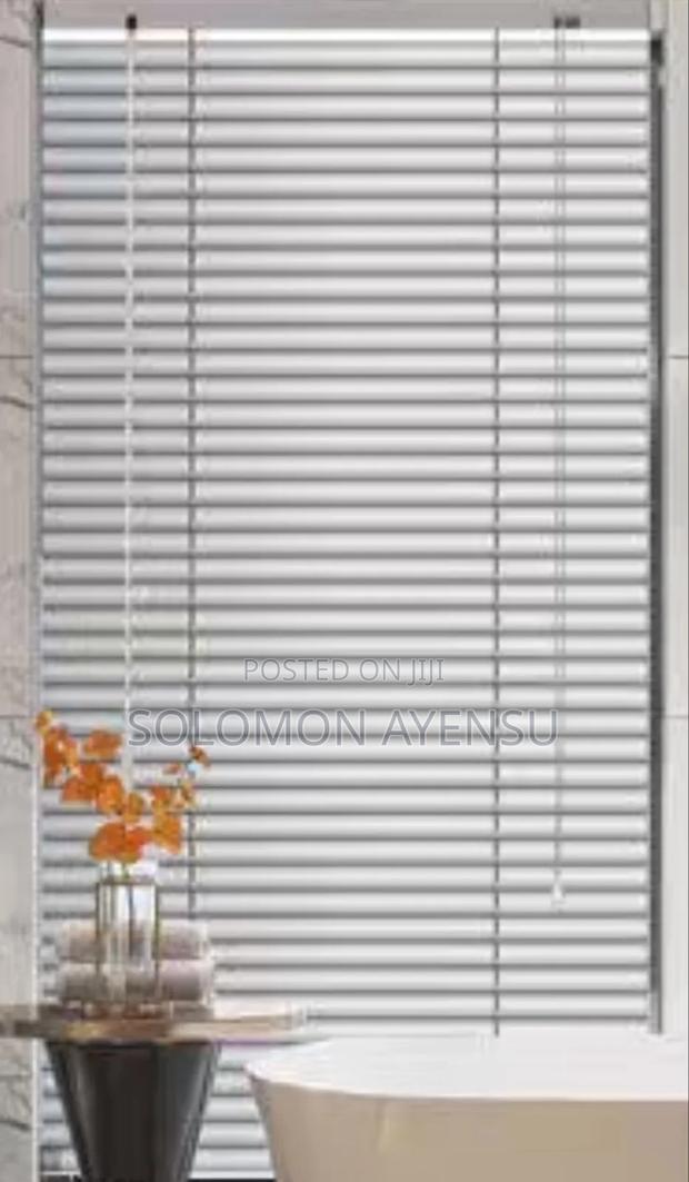 Original Aluminum Bathroom and Toilet Blinds Available in 3 Sizes · Photo 5