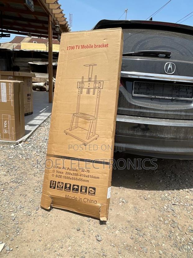 Primeview Titanstand for Medium to Massive TVS 32-75” · Photo 1