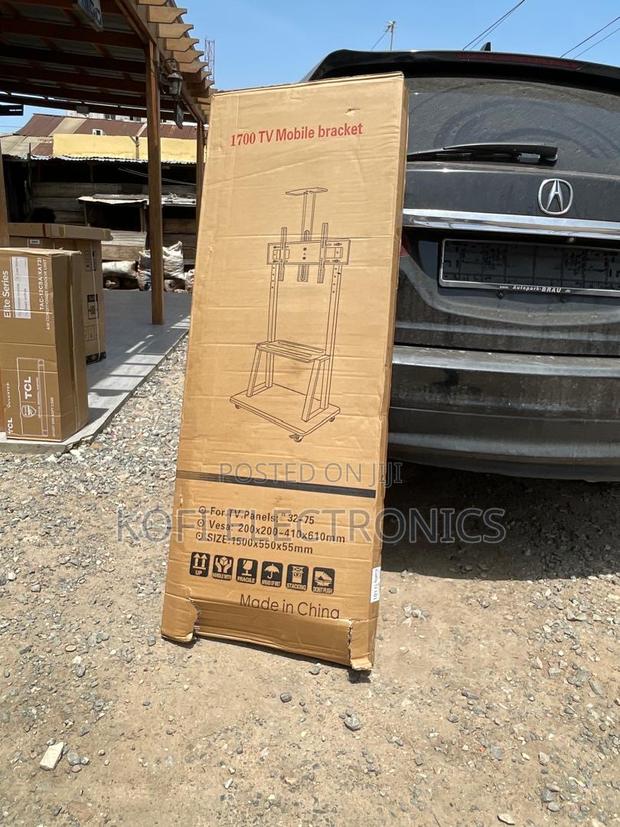 Steelcore 32-75” Elevatestand Ultimate Support, Zero Wobble · Photo 1