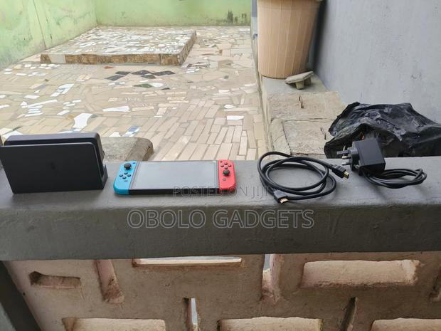 Nintendo Switch Oled Is Up for Sale · Photo 5