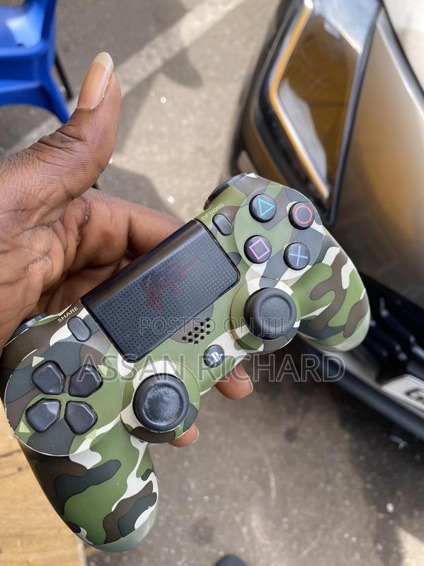 Original Playstation 4 Controller