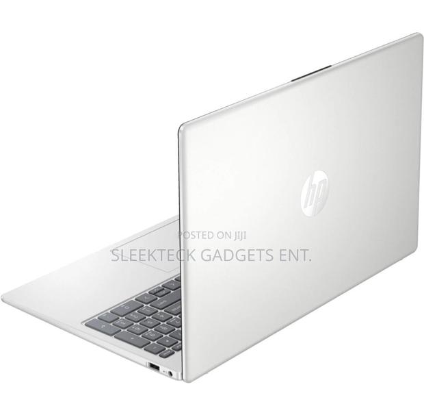 New Laptop HP 8GB Intel Core i5 SSD 512GB · Photo 2