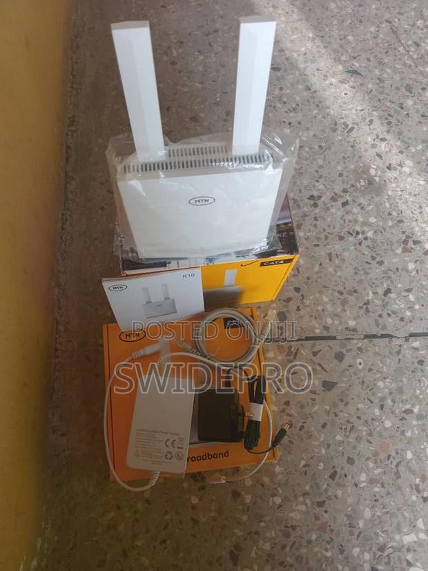 Fast MTN Cat 4 Universal Router + Power Bank · Photo 1