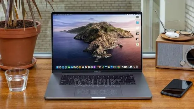 Laptop Apple MacBook 2017 16GB Intel Core I7 SSD 512GB · Photo 1