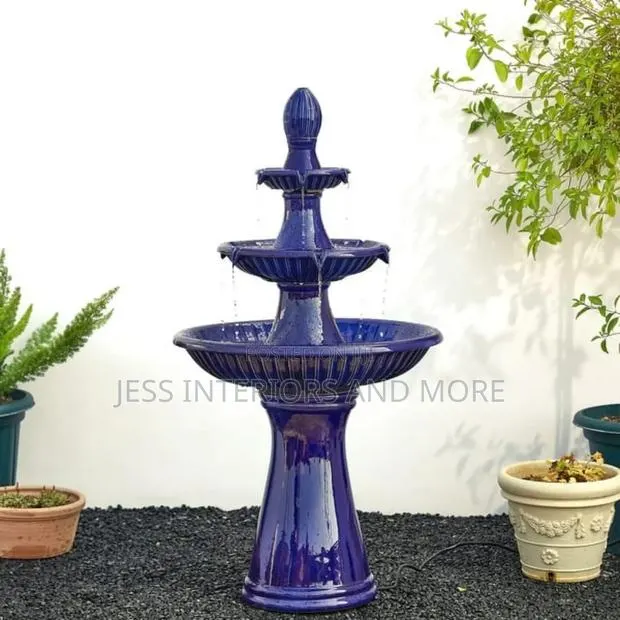 3-tier Pedestal Outdoor Fountain · Photo 1