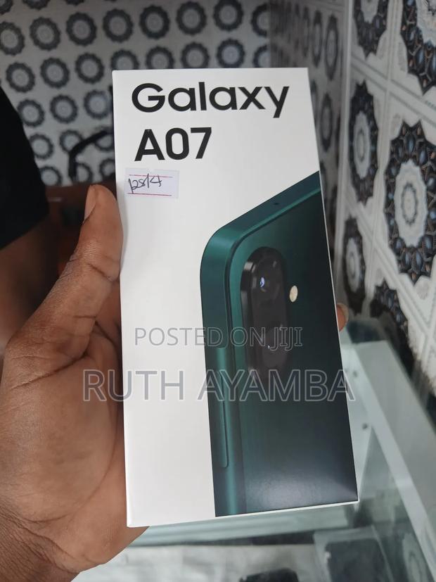 New Samsung Galaxy A07 4G 128 GB Black · Photo 2