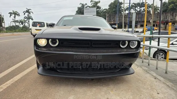 Dodge Challenger 2023 Black · Photo 1