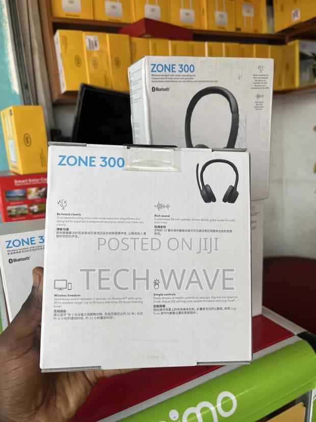 Logitech Zone 300 Wireless Headset With Microphone · Photo 3