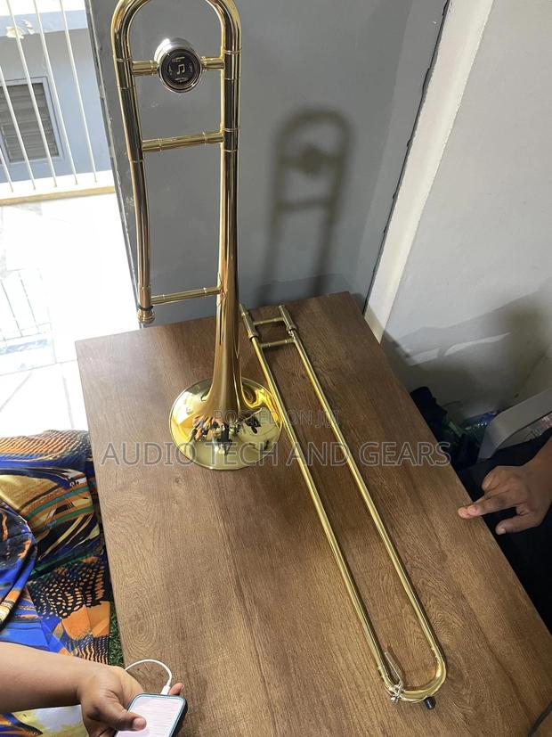 Yamaha Gold Trombone · Photo 3