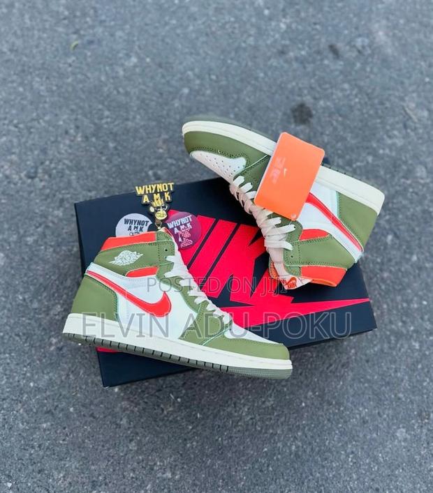Air Jordan 1 High In Different Colours, Swipe >> · Photo 1