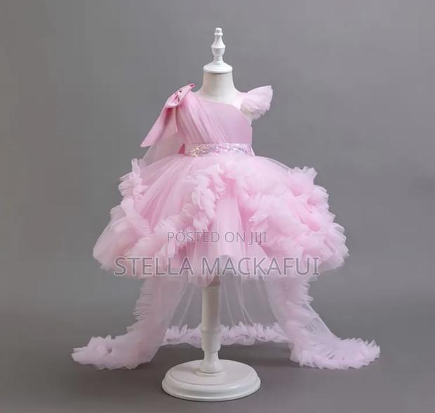 Gown With Veil for 1-2yrs Only · Photo 1