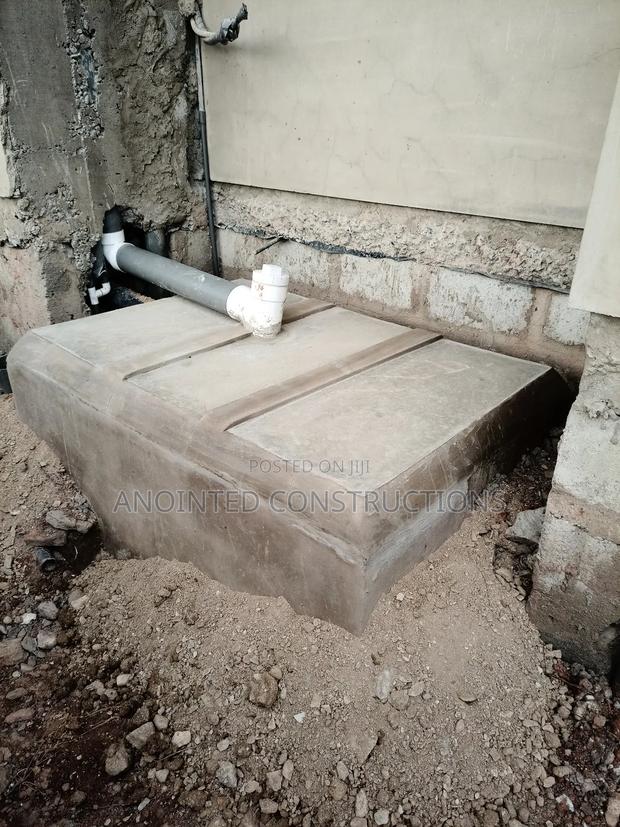 Premium Biofil Toilet · Photo 4