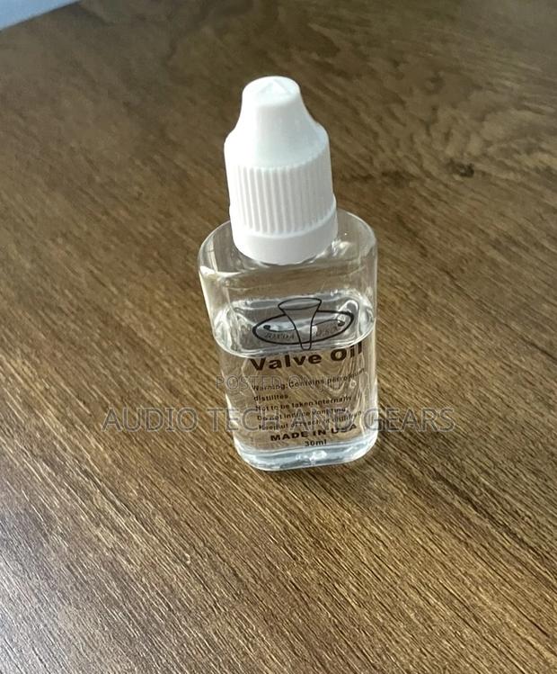 Trumpet Valve Oil · Photo 2