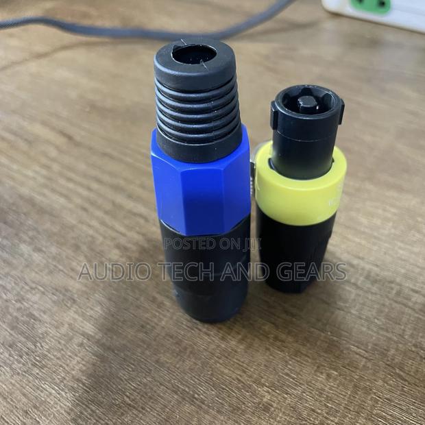 Neutrix Speakon Plugs · Photo 1