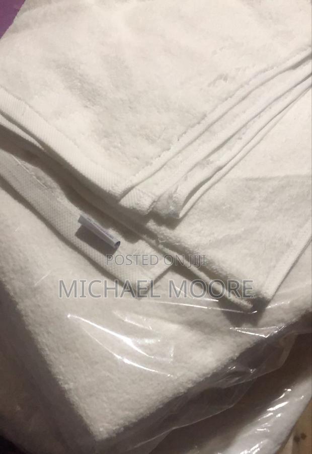 Quality Large Towels (Blue, Grey Beige) · Photo 2