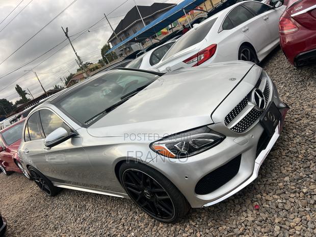Mercedes-Benz C300 Sport Sedan RWD (2.0L 4cyl 7A) 2017 Silver · Photo 1
