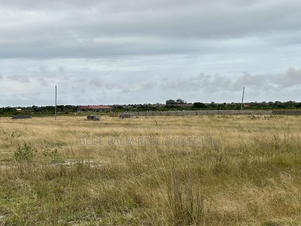 Build Now, Pay Later—Flexible Land Packages in Dawhenya · Photo 2