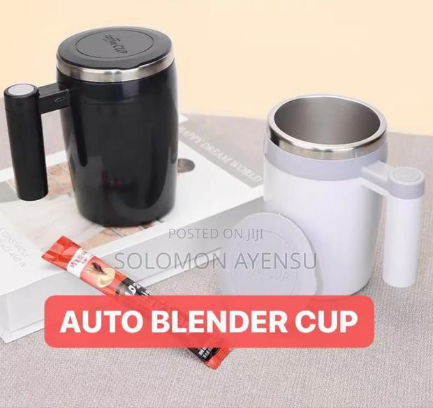 Quality Automatic Self-stirring Magnetic Mugs · Photo 2