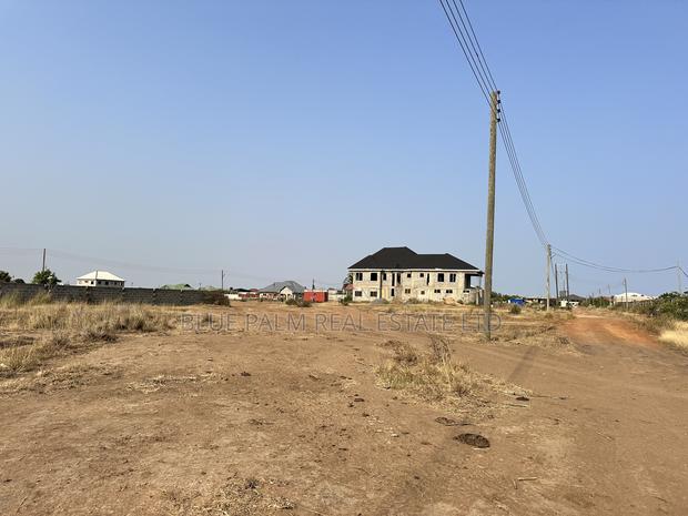 Community 25 Enclaves - Move-in Ready Land—Start Building Today · Photo 4