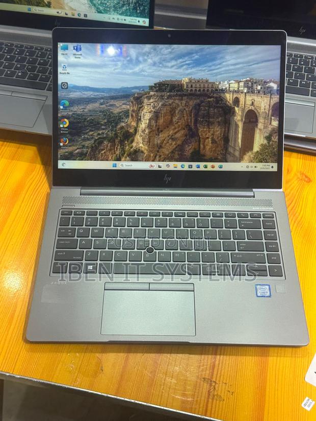 Laptop HP ZBook 14u G6 8GB Intel Core i5 SSHD (Hybrid) 256GB · Photo 2